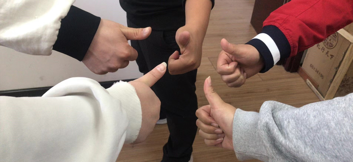 管家式服務(wù)，定期回訪(fǎng)